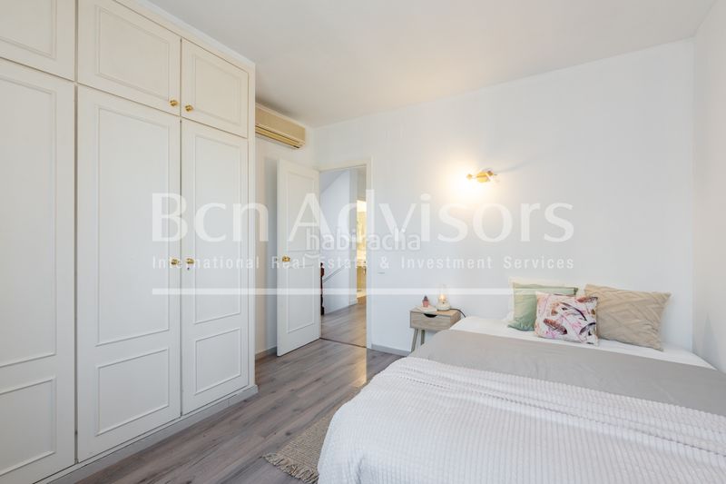 Foto a51c5c57-baca-4a48-9609-0c861dfd4859. Casa adossada amb calefacció aparcament a Centre Sant Just Desvern