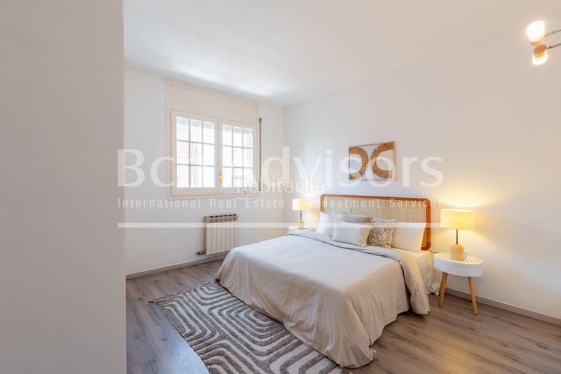 Foto e5ca3770-f85a-4ba8-accb-31e2b297fe81. Casa adossada amb calefacció aparcament a Centre Sant Just Desvern