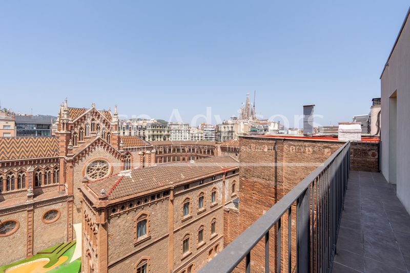 Foto f0e5388e-c8de-4da2-8dc6-a279ef08d6f2. Àtic amb calefacció a Dreta de l´Eixample Barcelona