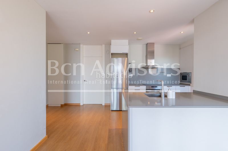 Foto f179ca43-0cc1-4c88-a8a6-faa02d06923d. Àtic amb calefacció a Dreta de l´Eixample Barcelona