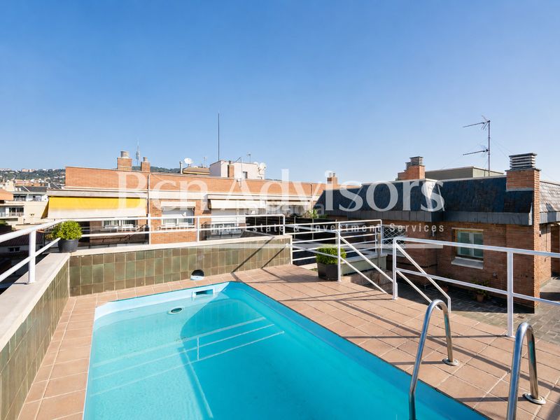 Foto 69d2a2f3-4b46-4624-b42c-802d5d4281a5. Casa amb calefacció piscina a Tres Torres Barcelona