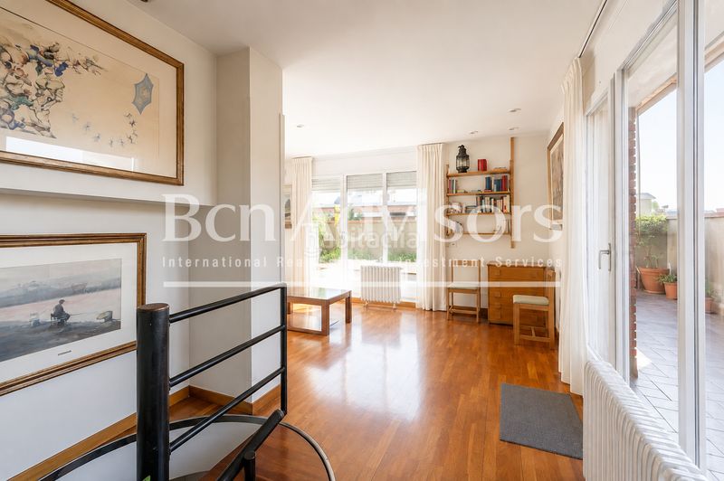 Foto a29cc761-637c-406e-a94c-55415089a9d1. Casa amb calefacció piscina a Tres Torres Barcelona