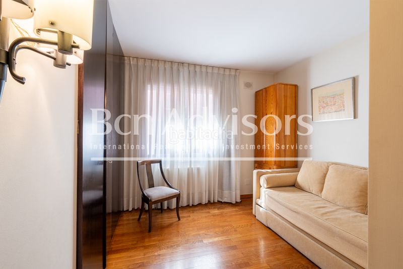 Foto f4e4d268-8bef-464f-9dfc-ee9826def629. Casa amb calefacció piscina a Tres Torres Barcelona