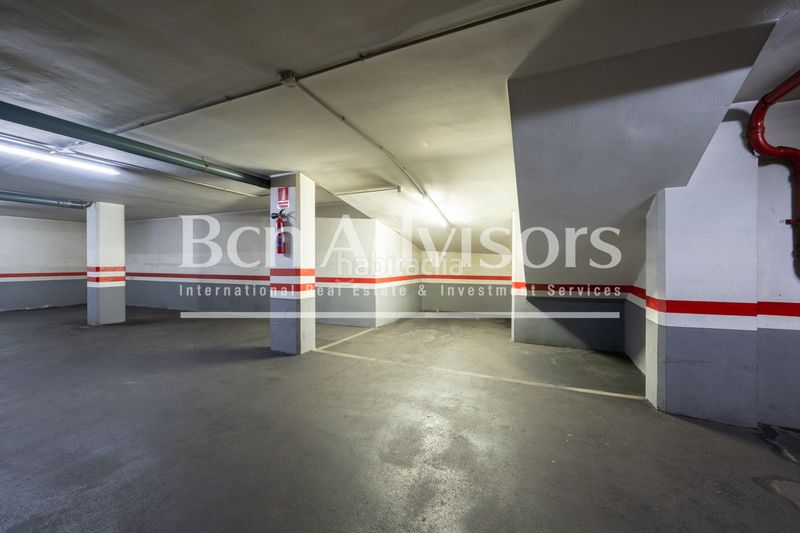 Foto f9988651-9246-415a-b0e6-d51fd2f54807. Casa amb calefacció piscina a Tres Torres Barcelona
