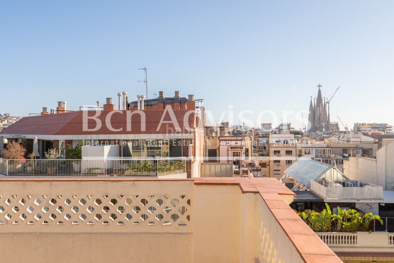 Foto 0cdcd97b-ef8f-45c1-9edd-ab09bed60297. Àtic amb calefacció aparcament a Dreta de l´Eixample Barcelona