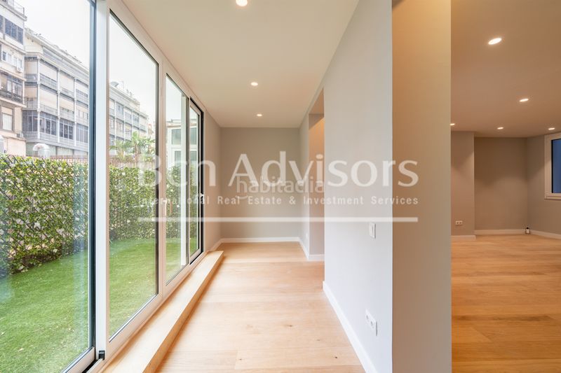 Foto e5c98633-1b68-4c5d-a3ac-4cc45e7ff61a. Piso magnífico piso reformado a estrenar con terraza en el centro . en Barcelona