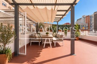 Maison  Passatge de sant pau. Casa con encanto histórico y gran terraza junto a la sagrada fam