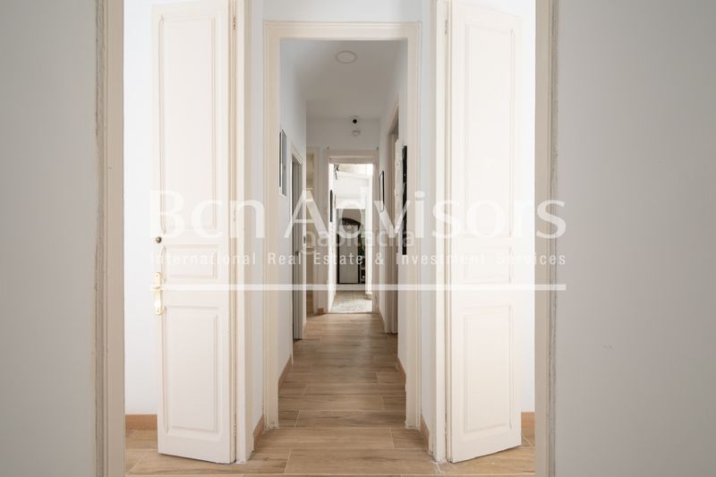 Foto 78ab4259-5854-47eb-b3b1-087ea4990430. Casa amb calefacció a Sagrada Família Barcelona