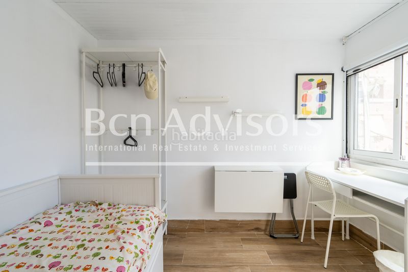 Foto b7fa51d3-08f7-4eb7-b57d-1945ead4710c. Casa amb calefacció a Sagrada Família Barcelona