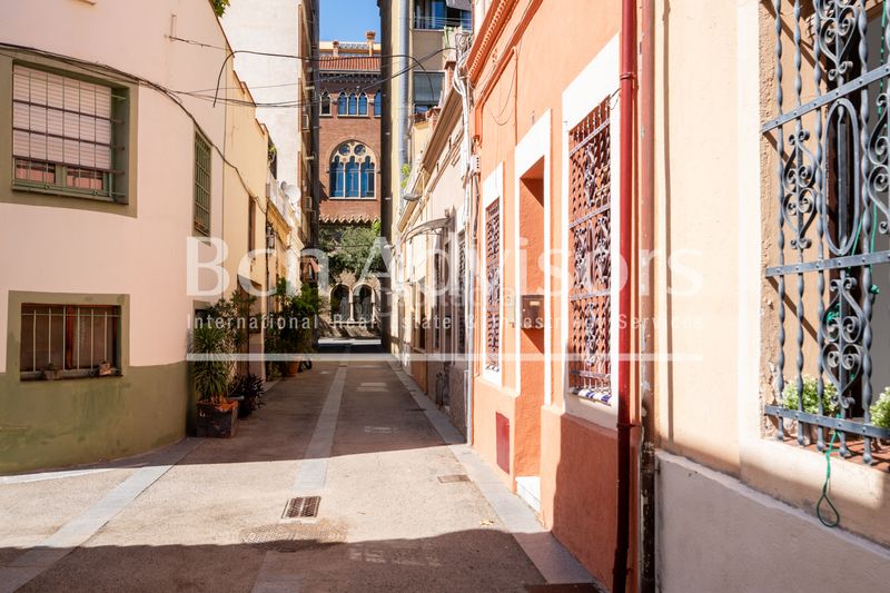 Foto fa68f2ef-7339-497a-a11d-322dd0f5b7b6. Casa amb calefacció a Sagrada Família Barcelona