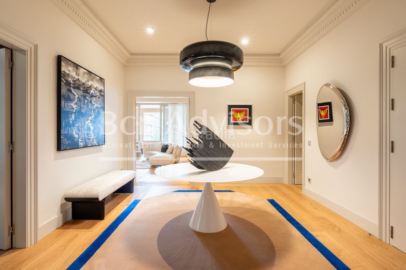 Foto 5f810833-208c-4ae4-be0d-78bb53f1edf8. Piso espectacular y amplia vivienda de lujo con terraza y parking cerca del turó park en Barcelona