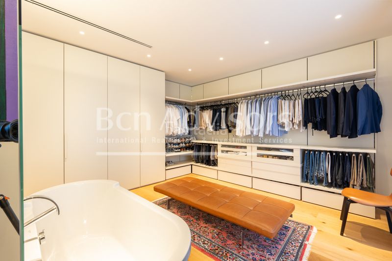 Foto 871eb85b-eb64-4f41-b1d4-b50393988d1a. Piso espectacular y amplia vivienda de lujo con terraza y parking cerca del turó park en Barcelona