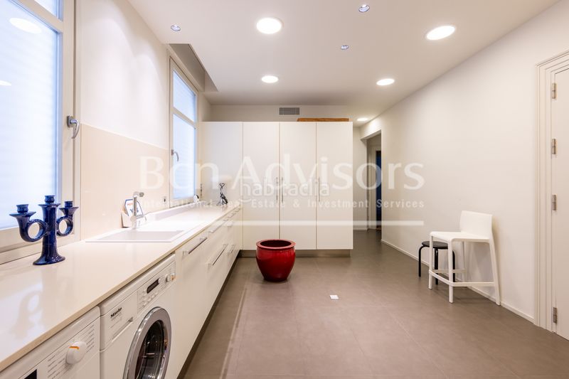 Foto 94758e1e-b317-4e60-a9df-86e5282006ce. Piso espectacular y amplia vivienda de lujo con terraza y parking cerca del turó park en Barcelona