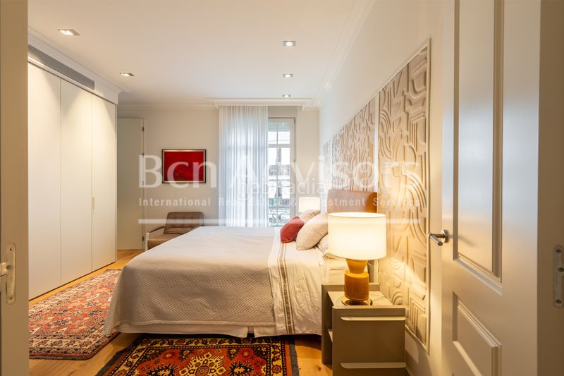 Foto fc4a0811-b09d-4991-9d74-8483f358100d. Piso espectacular y amplia vivienda de lujo con terraza y parking cerca del turó park en Barcelona