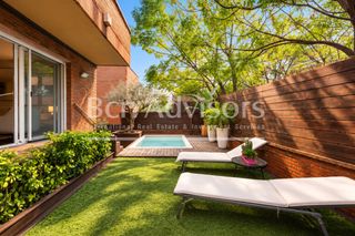 Flat in Finestrelles. Maravillosa vivienda con jardín y piscina en finestrelles.