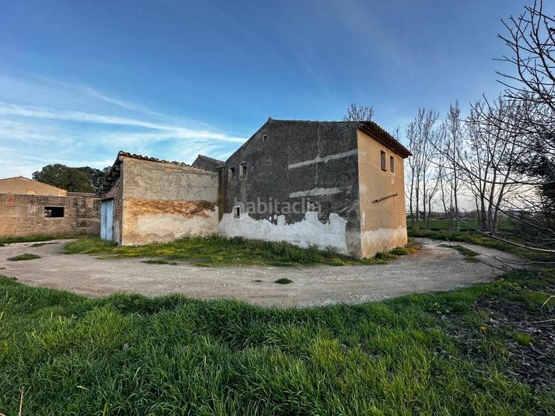 Foto 253099c9-bcc7-417a-94e7-1608b11bc902. Masia a Bellvís