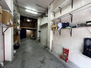 Local commercial à Carrer boqué 34. Local en venta en la bordeta