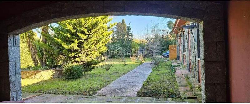 Foto e85a923d-a2c2-4731-85cb-45f3d8790570. Chalet villa en venta en Vilallonga del Camp