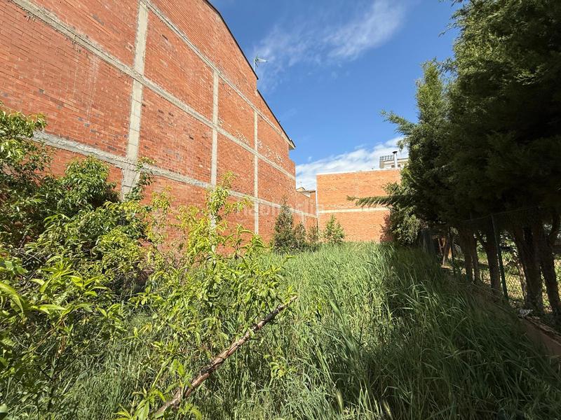 Foto 06fbdfd5-aff2-4461-b7f4-2dd33fcf24d3. Residential plot in carrer ricard vinyes 9 in Alcarràs