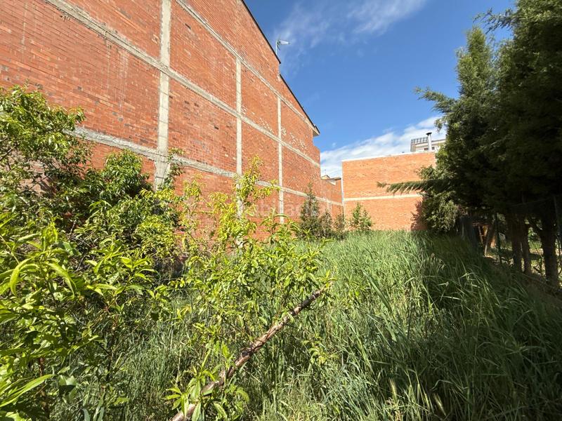 Foto 32a925d1-a7ec-4d1d-a040-deff3e6ac5df. Residential plot in carrer ricard vinyes 9 in Alcarràs