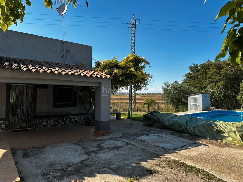 Foto 7b29dc66-5e80-4b40-ae21-520210e22138. Masía torre en venta en Corbins