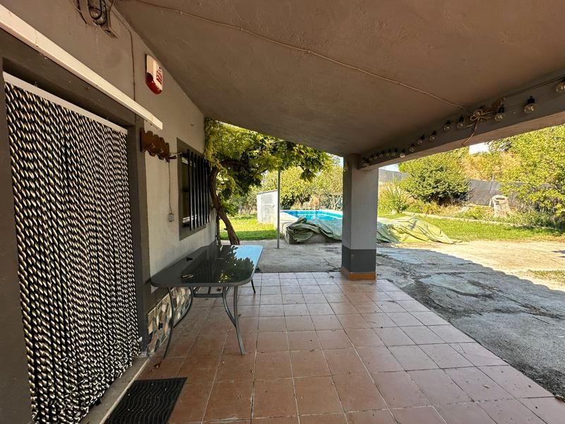 Foto f888b9f5-1896-4bb3-924c-f3ff9b9d82b4. Masía torre en venta en Corbins