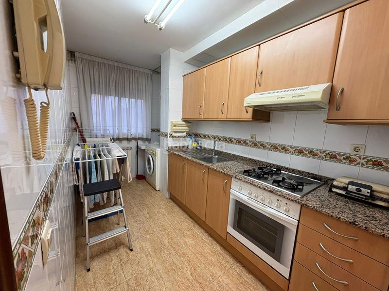 Foto a7e625c3-1e1e-4345-8f3a-c1a57cd3e59c. Flat with heating parking in Centre Reus