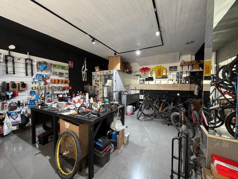 Foto 698599ee-3d60-4fe2-8a49-cf296a841810. Local comercial a Cappont Lleida