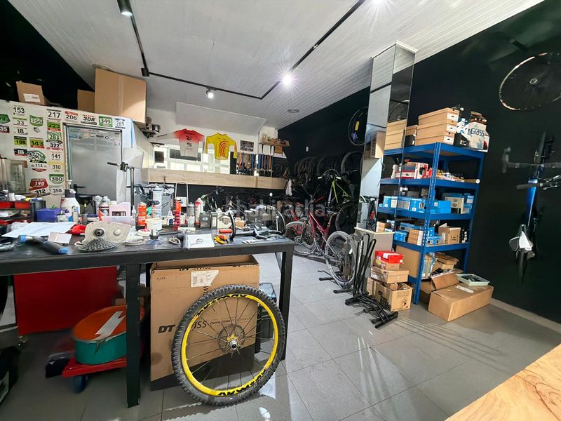 Foto c8d9a798-aff3-45c4-a4e9-a8d506838fa9. Local comercial a Cappont Lleida