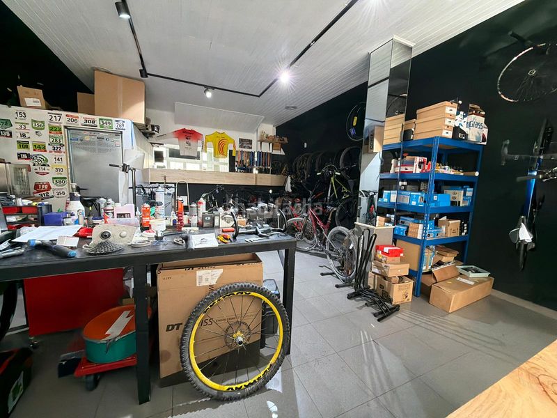 Foto d1b973d1-d66d-4616-9b24-cd48be803be0. Local comercial a Cappont Lleida