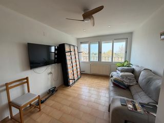 Pis  Avinguda de salou. Piso en venta en reus