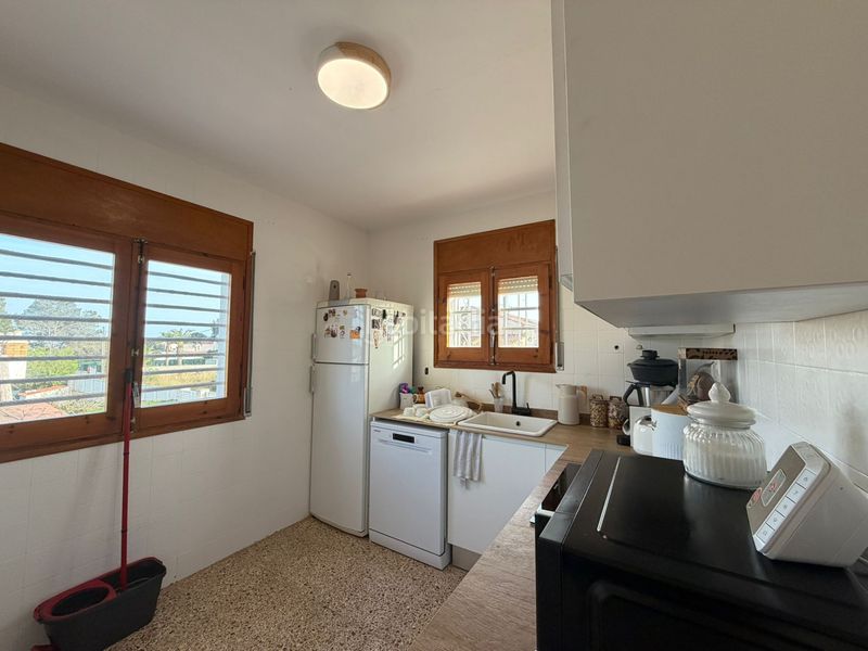 Foto 33486ea3-dc40-4614-a7ea-eb8093251f5e. Casa aparellada amb xemeneia calefacció aparcament a Ametlla de Mar (L´)