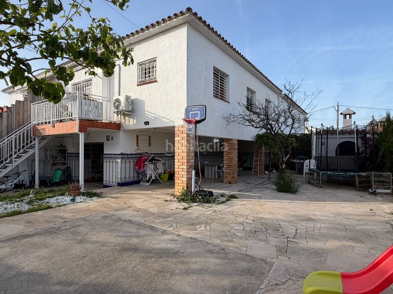 Foto 4b0646dd-5761-4929-bc0d-5e471a53bd94. Casa aparellada amb xemeneia calefacció aparcament a Ametlla de Mar (L´)