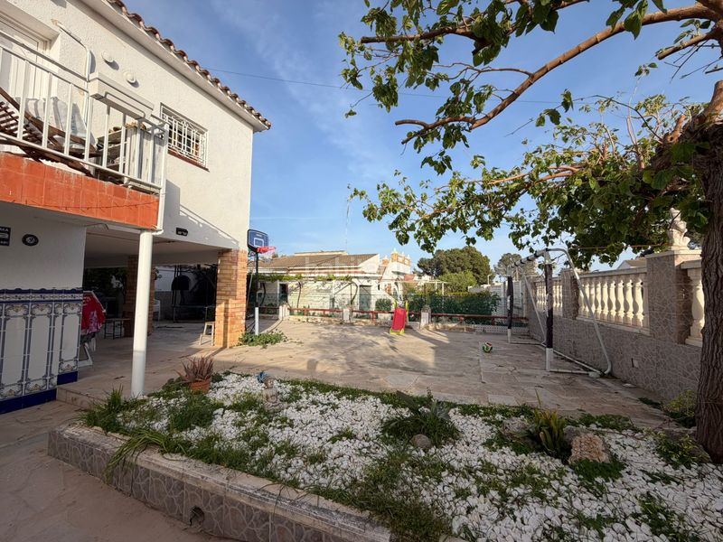 Foto 5cdc62ab-3170-4198-94a5-afcd10576cd2. Casa aparellada amb xemeneia calefacció aparcament a Ametlla de Mar (L´)