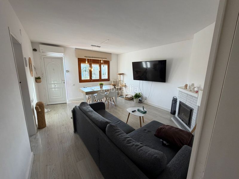 Foto a8158ded-f3bf-4424-bed6-37f38e9d98c3. Casa aparellada amb xemeneia calefacció aparcament a Ametlla de Mar (L´)