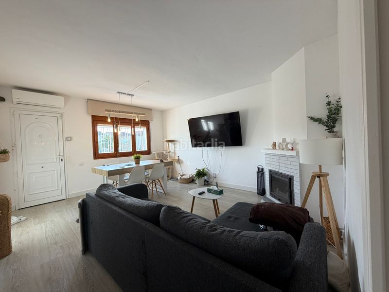 Foto f8cbd952-ada5-4e26-8309-d1a491c9f984. Casa aparellada amb xemeneia calefacció aparcament a Ametlla de Mar (L´)