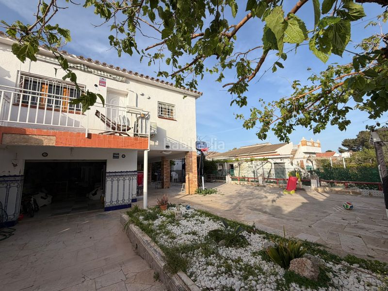 Foto f933097d-6136-4b80-961a-456a6866f38b. Casa aparellada amb xemeneia calefacció aparcament a Ametlla de Mar (L´)