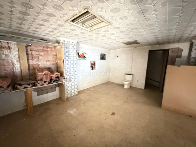 Foto dc3dbe1c-16d8-4c2a-9f0b-551c7a285f04. Local comercial a Cappont Lleida