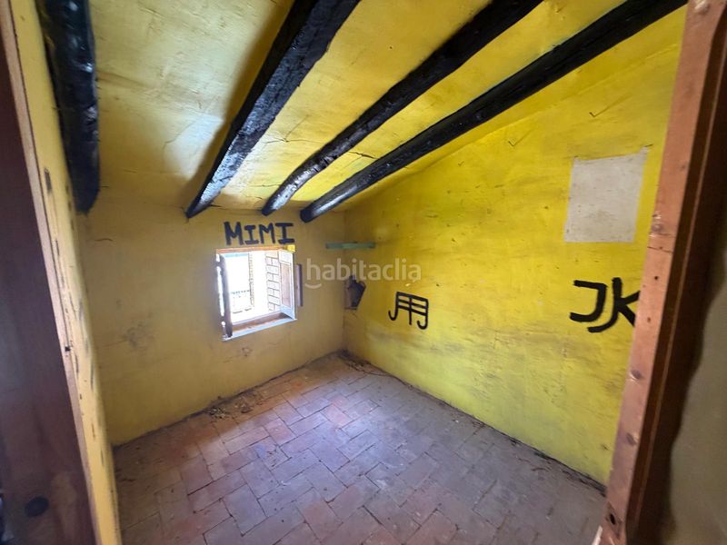 Foto 013373a2-e832-4585-987b-f44ad9294432. Casa amb calefacció a Montoliu de Lleida