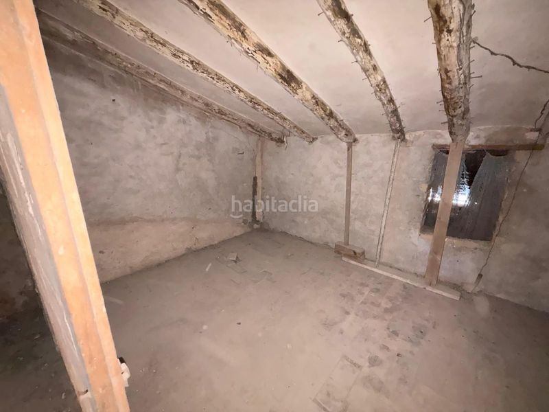 Foto d8296482-2770-4742-b41c-a5e683035e23. Casa amb calefacció a Montoliu de Lleida