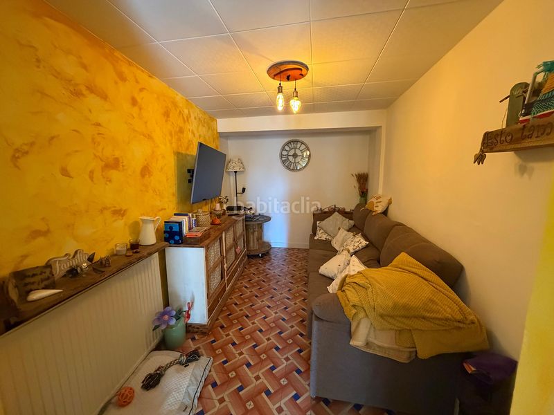 Foto 5acc7ce7-d626-4196-83c9-0e4d278f7c17. Casa  en venta en Castelldans
