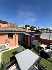 Duplex  Carrer ronda sant martí. Dúplex en venta en c/sant marti 22