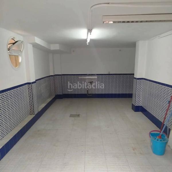 Foto 47e24a69-4d14-4fa5-9bc8-dffd245434b1. Alquiler parking coche se alquila en el barrio dEl Real en Melilla