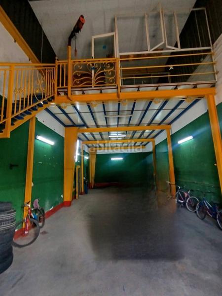 Foto 45be26e6-689b-4a58-a024-490fcc7a65ab. Bâtiment à usage industriel dans Constitución Melilla