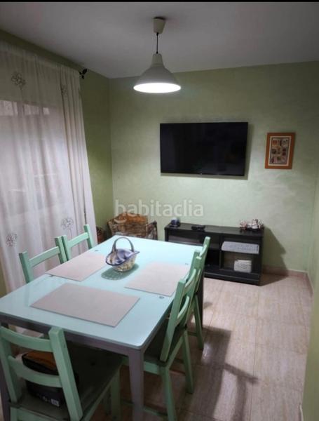 Foto 04a0e390-b84a-4199-896e-0704c4e430d7. Piso chollazooo!! 4 dormitorios + garaje+ trastero en Melilla