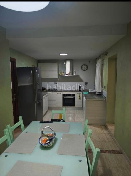 Foto 9808bfd0-6956-41cc-850b-858cfcd3fbb5. Piso chollazooo!! 4 dormitorios + garaje+ trastero en Melilla