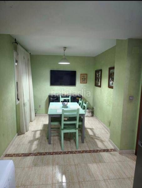 Foto c15fe342-d253-42be-803e-136b22b77ca2. Piso chollazooo!! 4 dormitorios + garaje+ trastero en Melilla