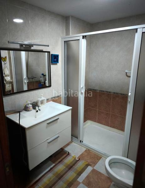 Foto eaf99809-0572-40f5-8eee-a52c7b8ba3a0. Piso chollazooo!! 4 dormitorios + garaje+ trastero en Melilla