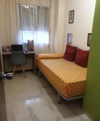 Miete Etagenwohnung  Barriada constitucion. Se alquila habitación piso compartido( 25 años a 35 años) solo c
