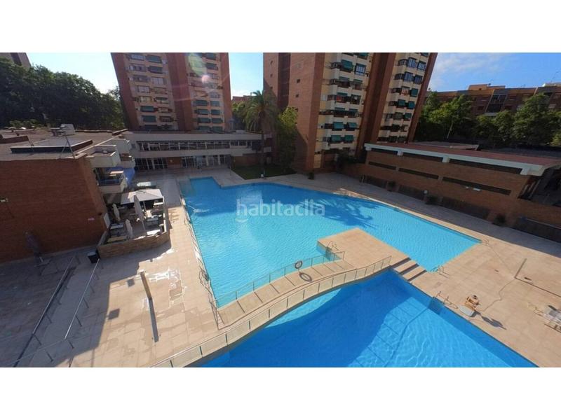 Foto 337dfff3-e5f0-4bed-ae98-e2b37848562d. Dúplex  en planta baja del 2008 en Porta Barcelona